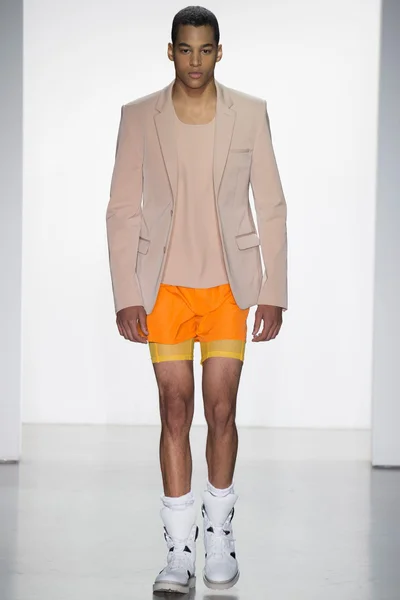 Look 13